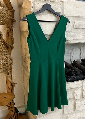 V Yakalı Mini Yeşil Elbise - Görsel 2