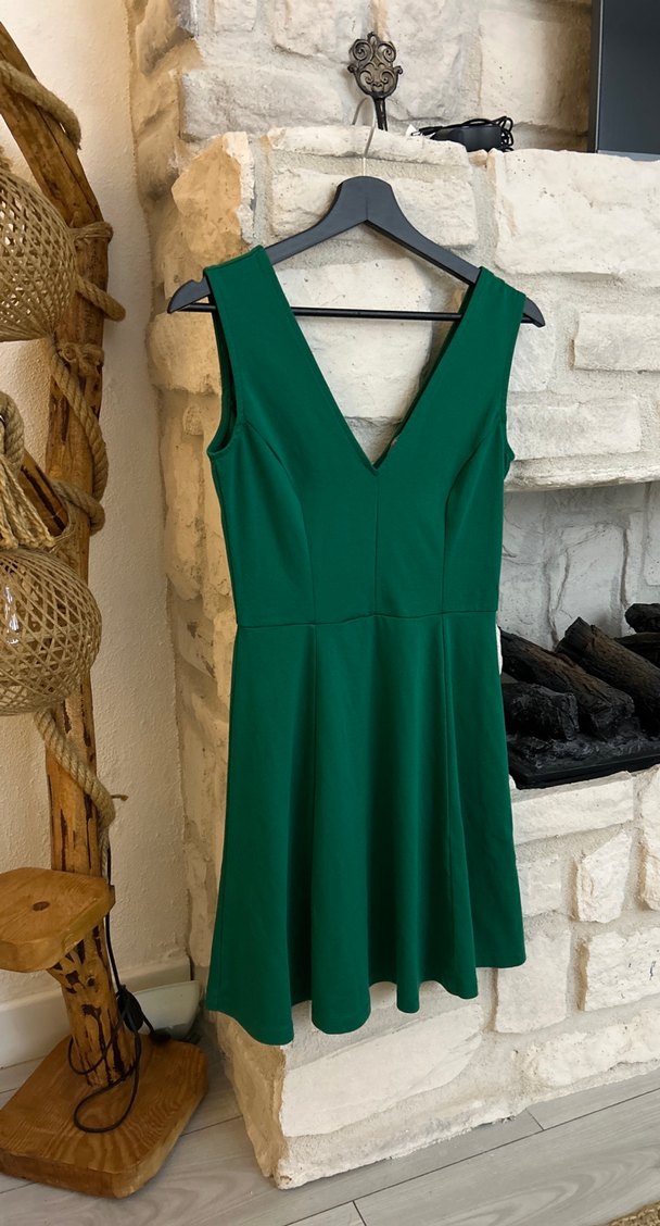 V Yakalı Mini Yeşil Elbise - Görsel 2