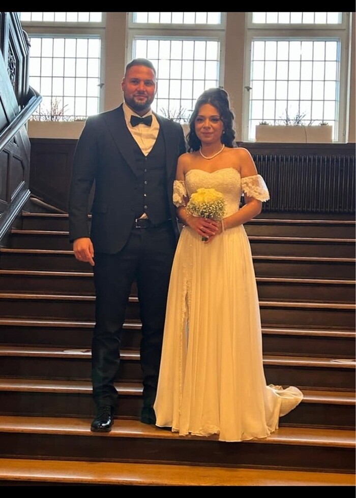 Fransız detaylı italyada dikilmiş olan gelinliğim - Görsel 2