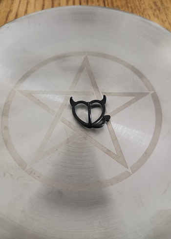 şeytan kalp göbek piercing - Görsel 5