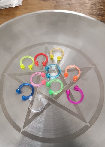 renkli plastik piercing - Görsel 8