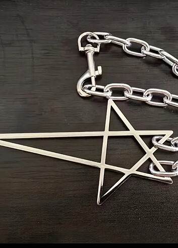 Beden Pentagram kolye