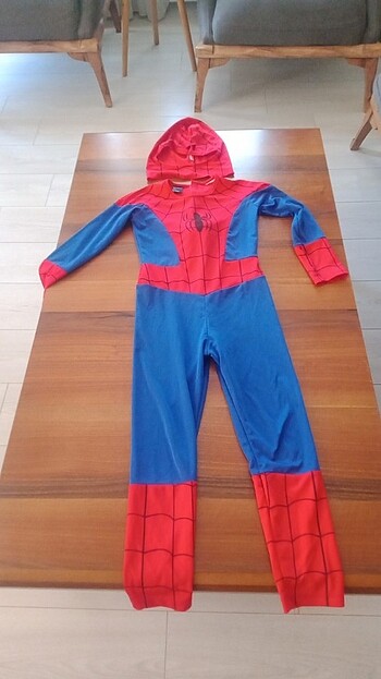 LC Waikiki Spider man kostüm 