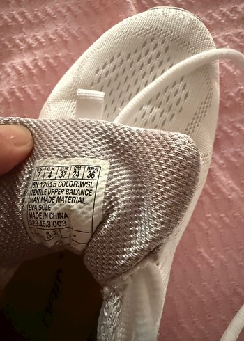 37 Beden beyaz Renk Skechers Kadın Beyaz Spor Ayakkabı