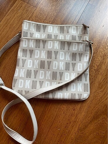 DKNY çanta