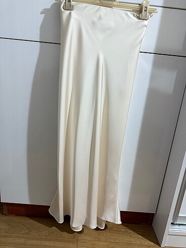 Zara saten etek