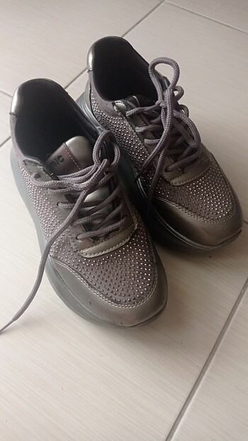 36 Beden Tanca spor ayakkabi