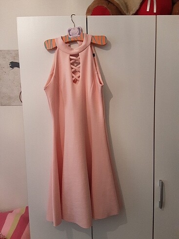 Pembe mini elbise