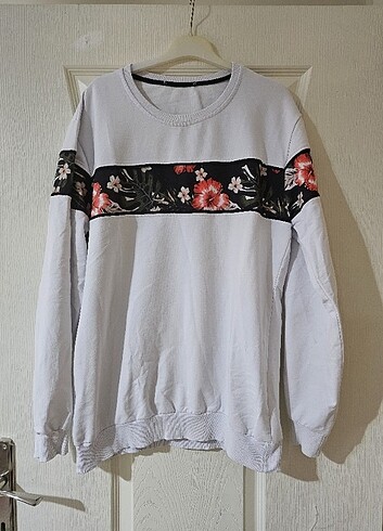 l Beden Sweetshirt