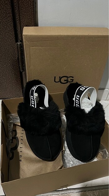 Ugg Ugg terlik