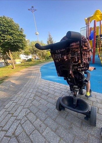 Siyah Bebek Arabası