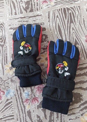 Çocuk Siyah Renkli Nakışlı Kar Eldiveni - Görsel 3