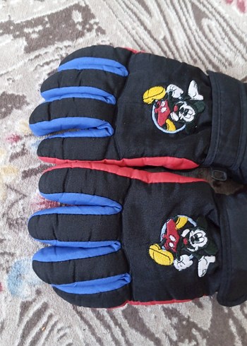 Çocuk Siyah Renkli Nakışlı Kar Eldiveni - Görsel 5