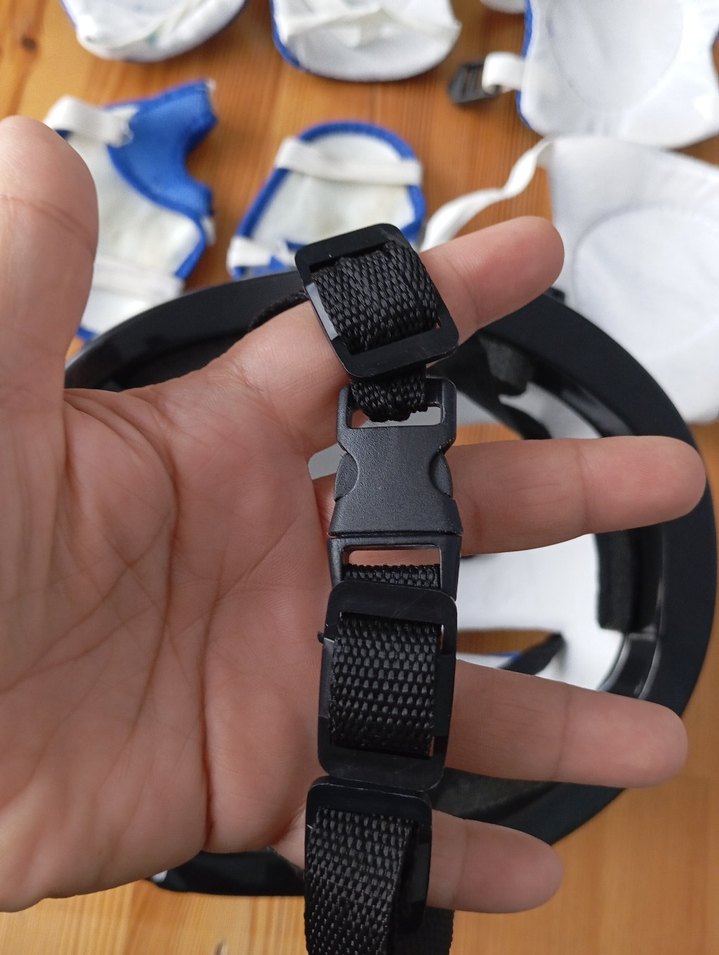 Mavi Çocuk Koruyucu Seti ve Kask - Görsel 3