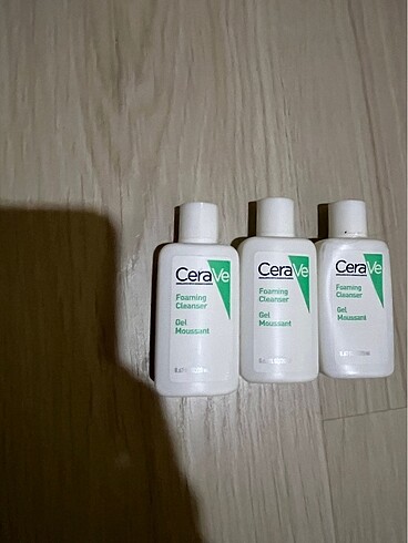 Cerave seyahat boy makyaj temizleme jeli