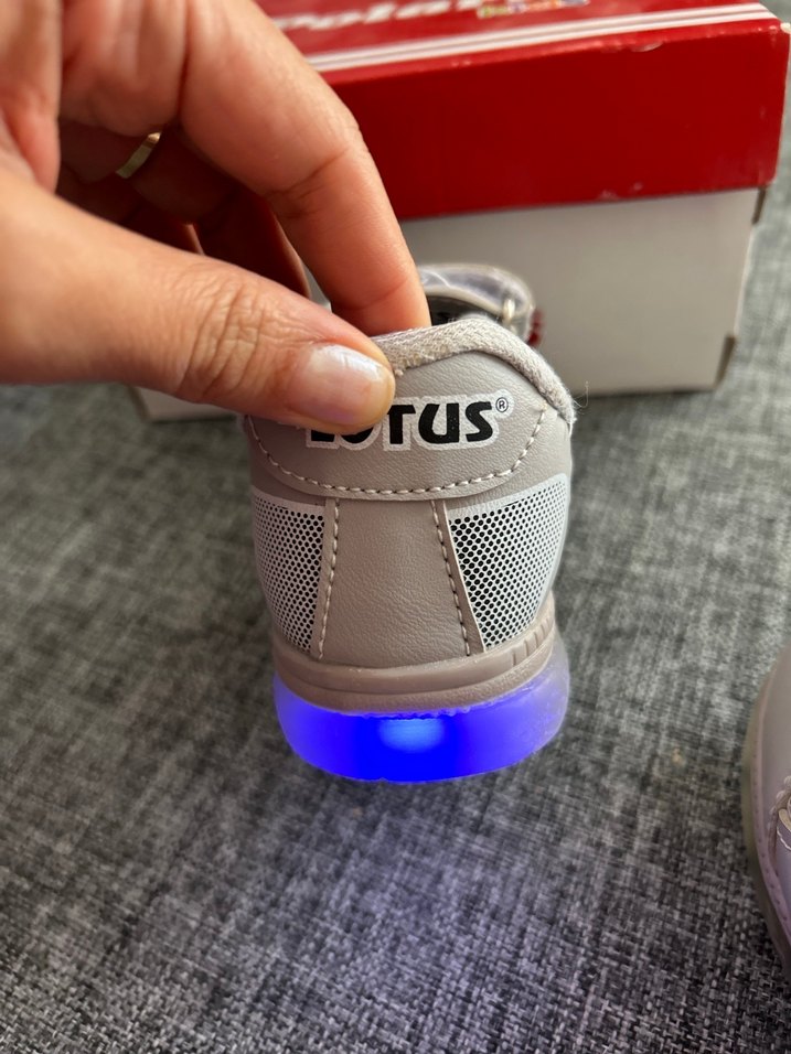 Beyaz Gri Erkek Çocuk Spor Ayakkabı Velcro - Görsel 3