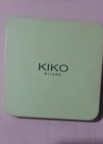 KIKO Milano green me eyeshadow palette 102 feisty saffron