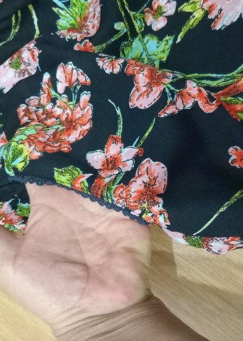 Çiçek Desenli Straplez Mini Tulum - Görsel 4