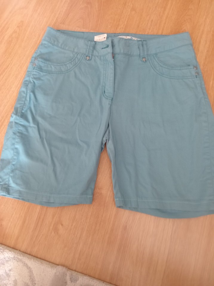 Kadın Mavi Denim Bermuda Şort Kemerli - Görsel 2