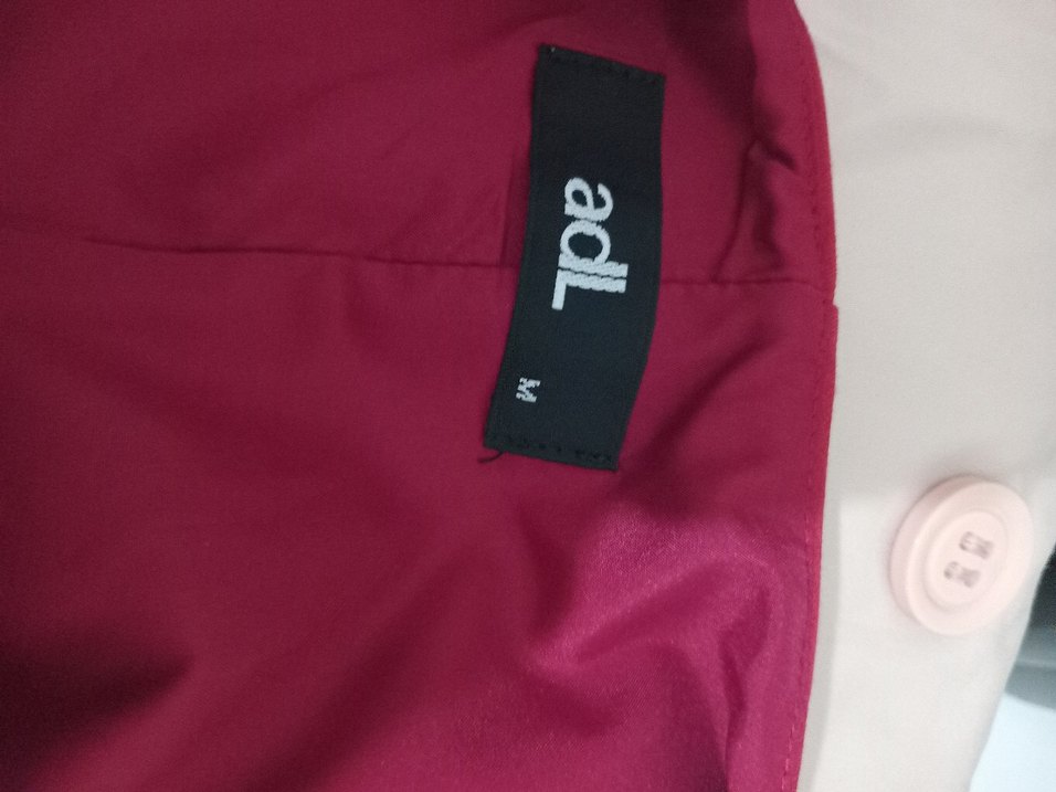 Pembe V Yaka Kolsuz Midi Kalem Elbise - Görsel 3