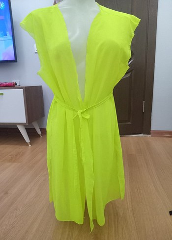 Sarı Dökümlü Kadın Pareo - Görsel 2