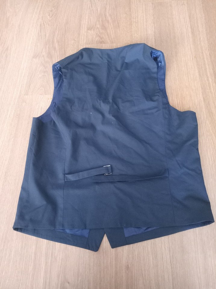 Düğmeli Kolsuz Erkek Yelek - Görsel 3