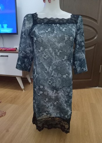 Dantel Detaylı Gri pareo - Görsel 2