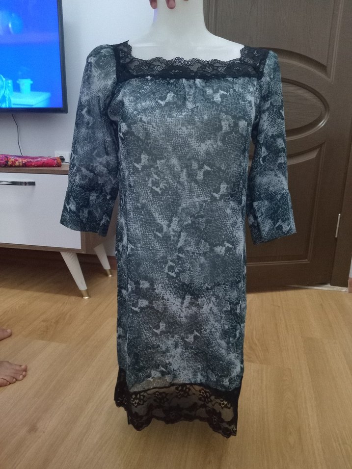 Dantel Detaylı Gri pareo - Görsel 2