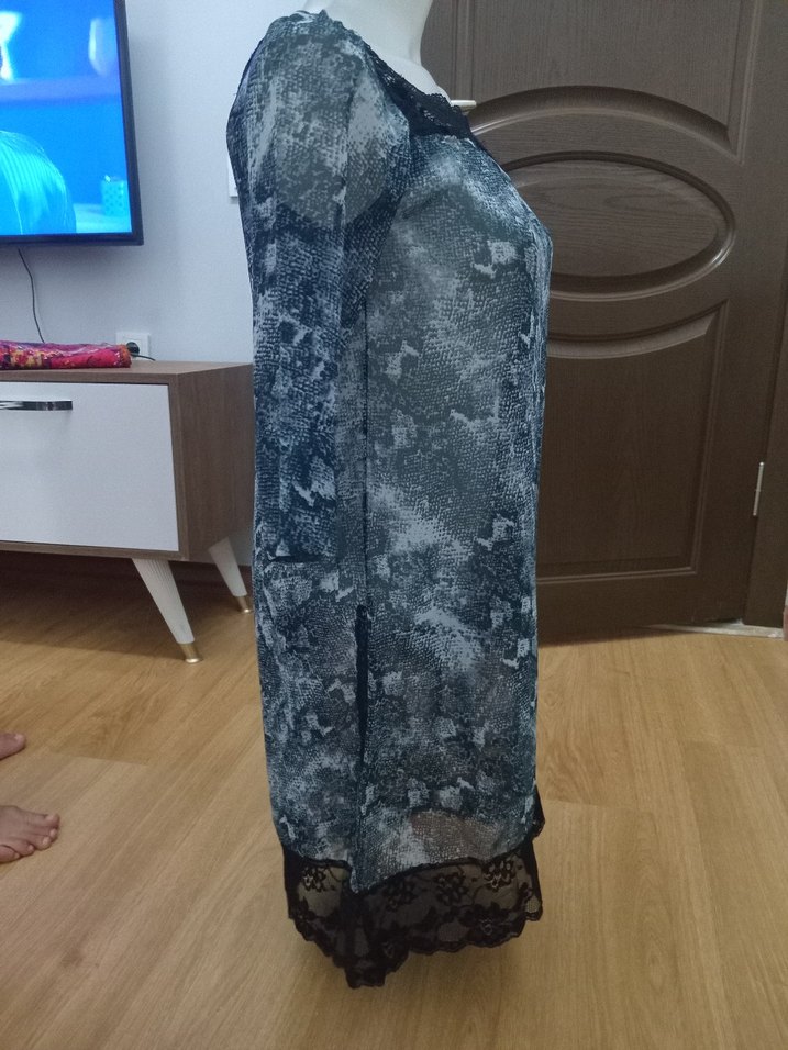 Dantel Detaylı Gri pareo - Görsel 3