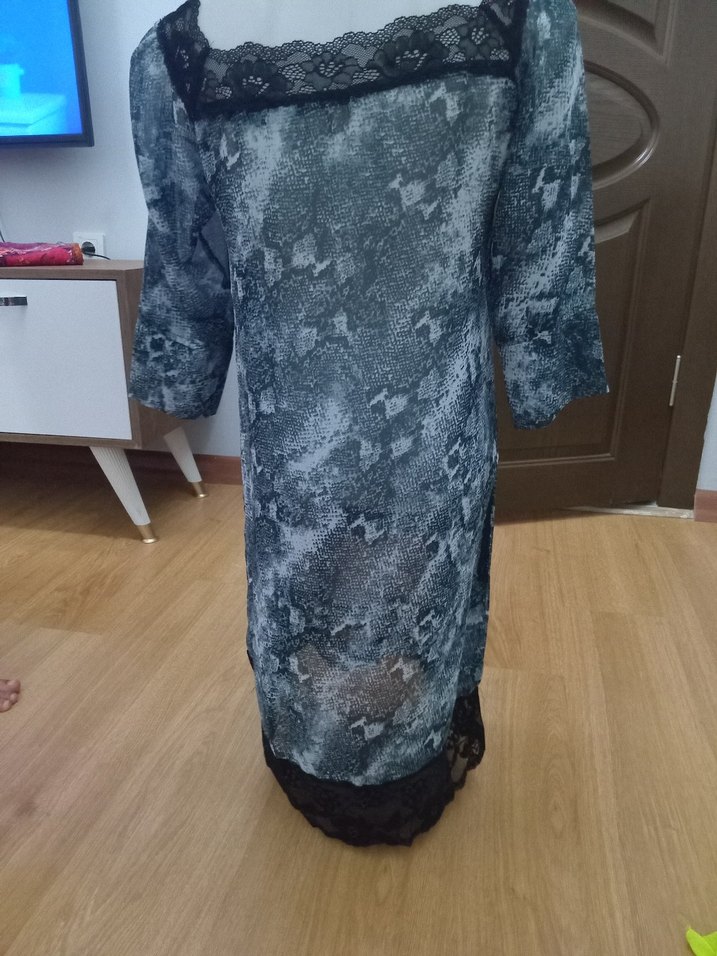 Dantel Detaylı Gri pareo - Görsel 4