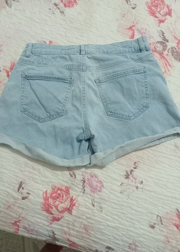 36 Beden Düğmeli Mavi Mini Denim Şort