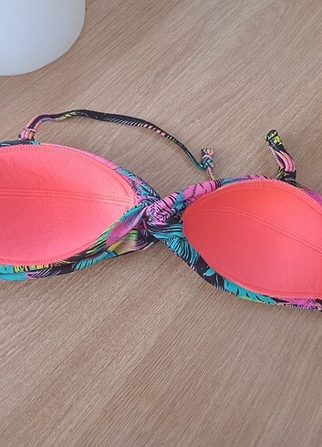 F&F Bikini ust