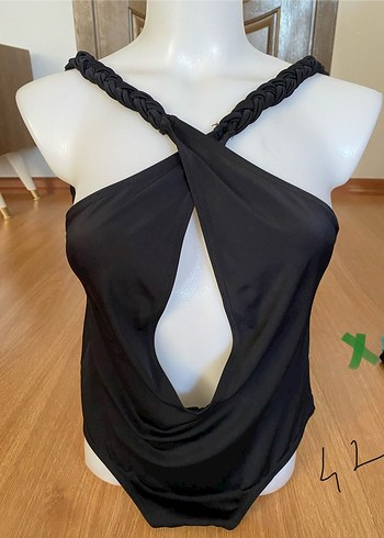 Uzun Siyah Drapeli Gotik Kadın Mayo
