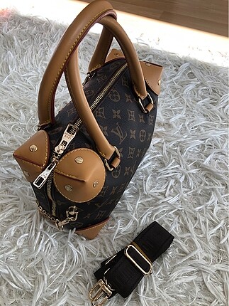 A Kalite Replika Louis Vuitton Çanta