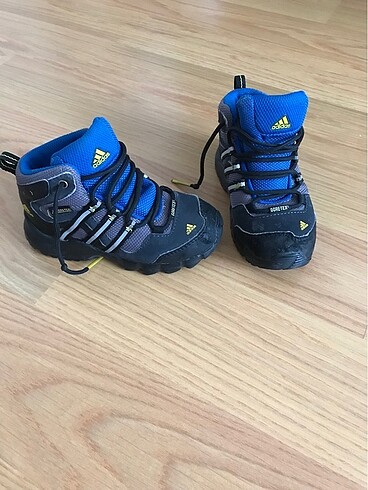 Adidas erkek çocuk bot
