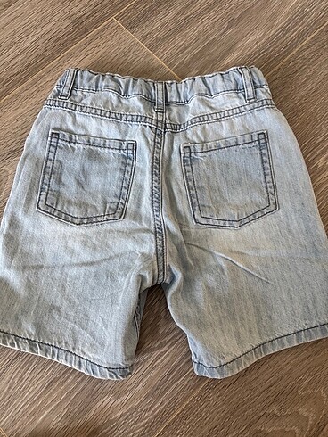 LC Waikiki Erkek çocuk kot şort