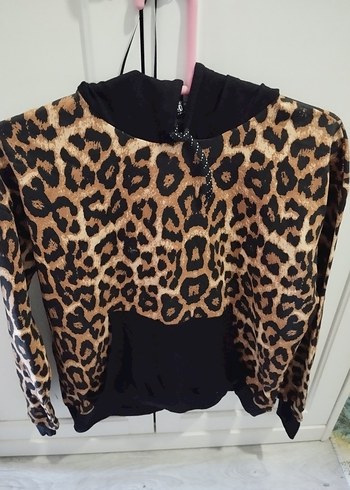 Kapüşonlu Leopar Desenli Sweatshirt