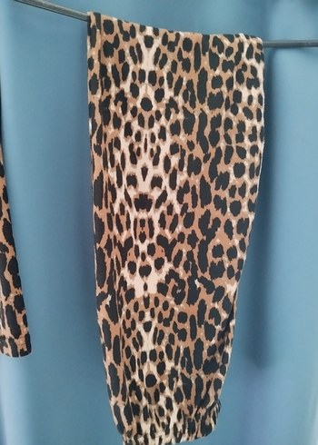 Leopar Desenli Kadın Takım - Görsel 4