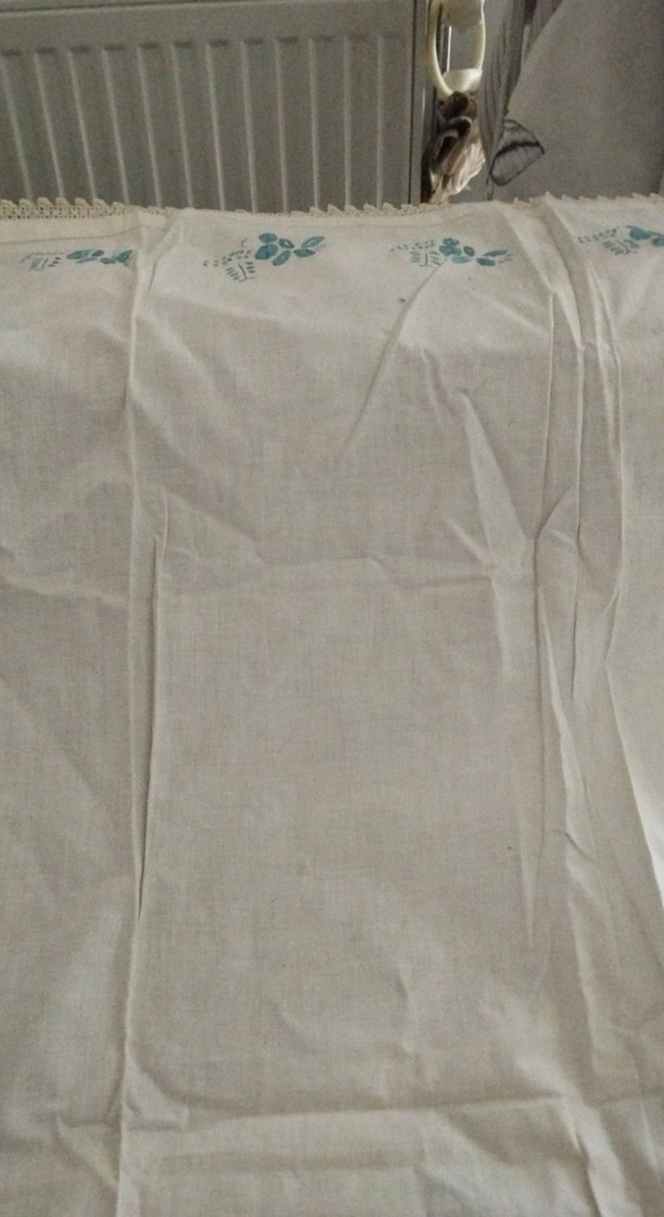 Nakışlı Beyaz Yastık Kılıfı - Görsel 4