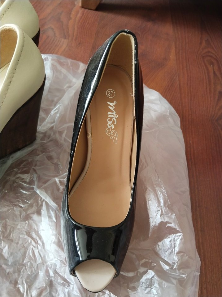 Siyah Rugan Topuklu Kadın Ayakkabı - Görsel 2