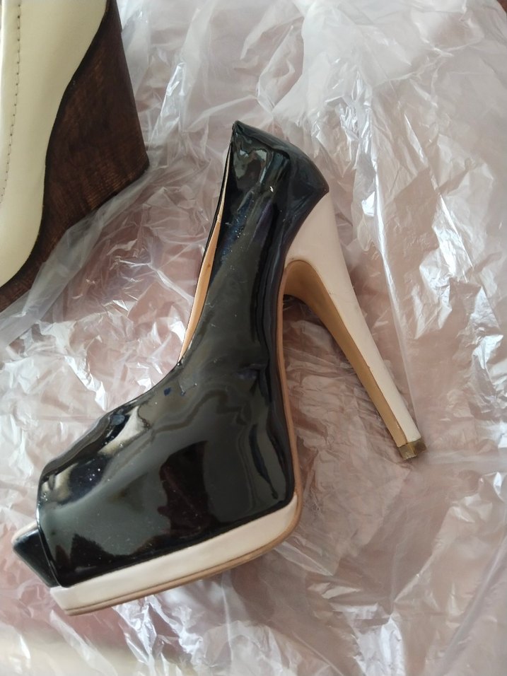 Siyah Rugan Topuklu Kadın Ayakkabı - Görsel 3