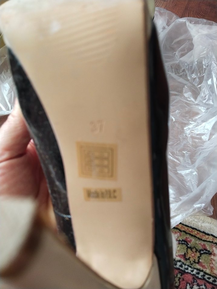 Siyah Rugan Topuklu Kadın Ayakkabı - Görsel 4