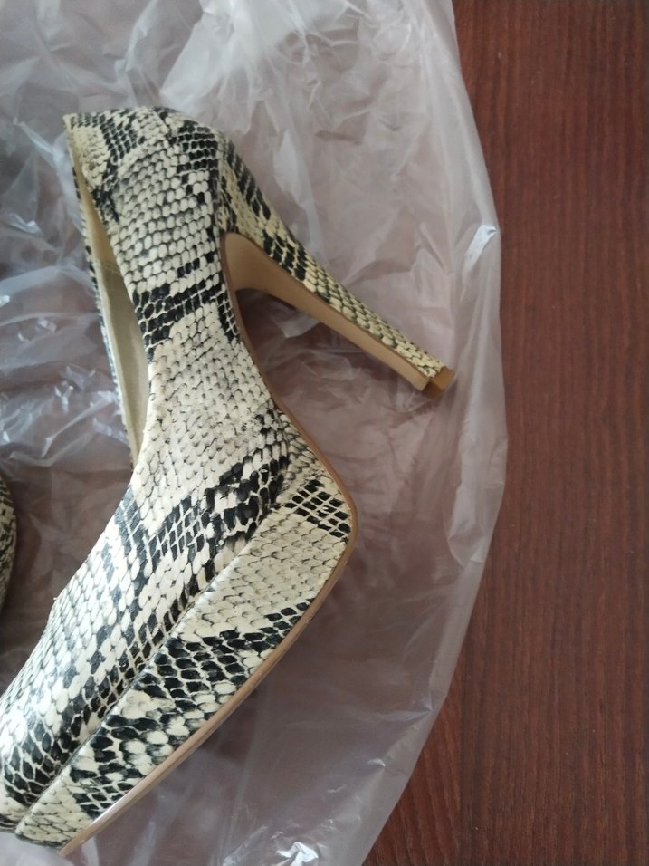 Yılan derisi kadın steletto - Görsel 3