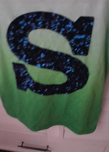 Kız Çocuk Parlak Baskılı Yeşil Tişört - Görsel 2