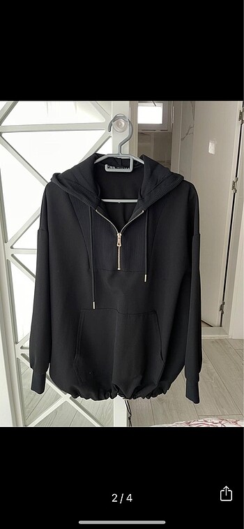 Zara sweat