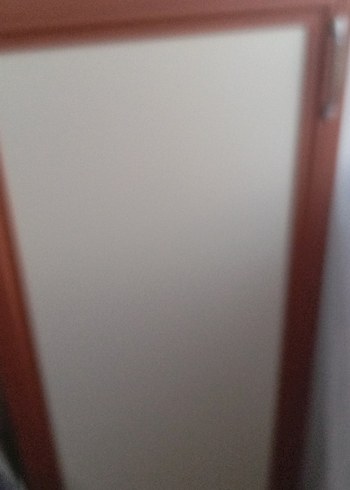 Parlak Bej ve kahverengi dolap - Görsel 2