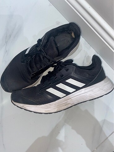 Adidas Kadın Spor Ayakkabı