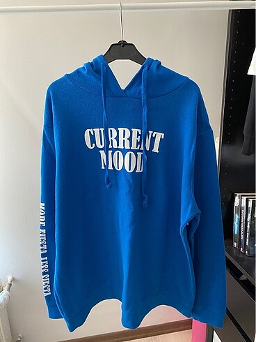 defacto mavi sweatshirt