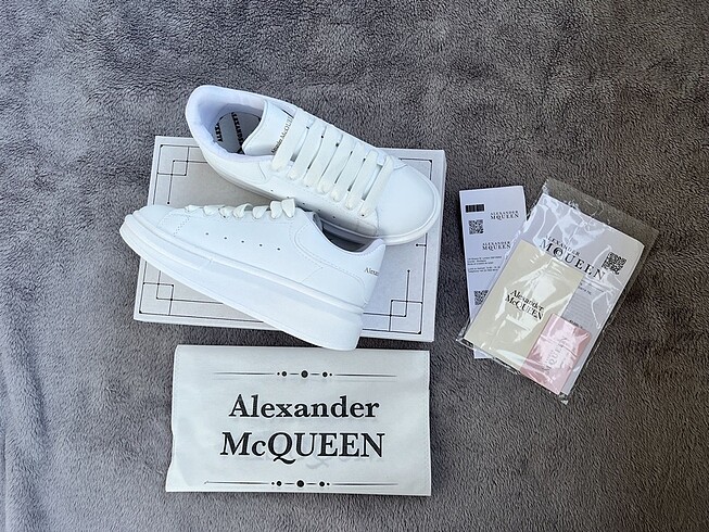 alexander mcqueen