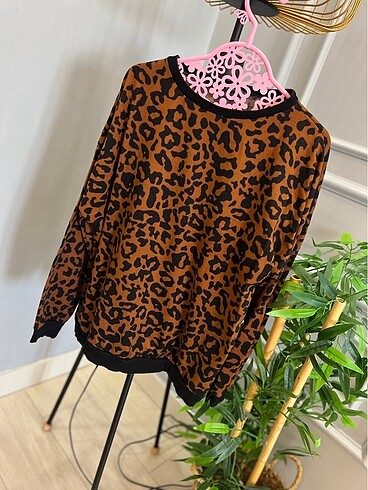 Leoparlı Sweat